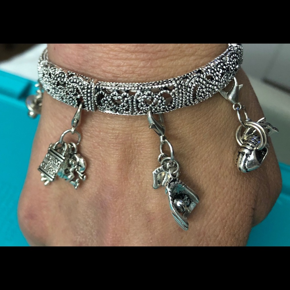 Charm bracelet